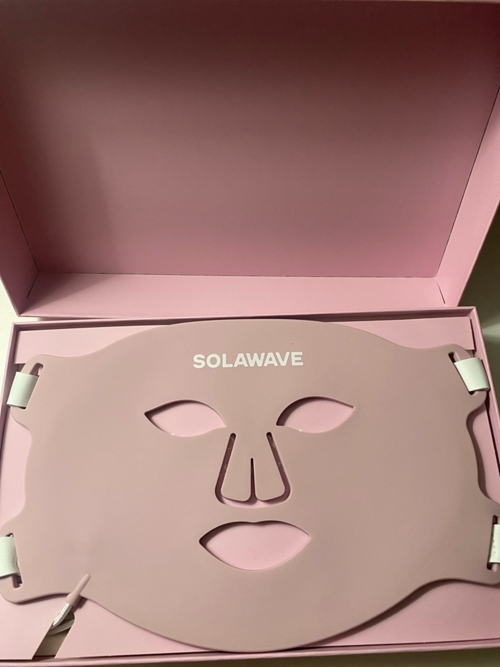 LED face mask - Solawave Red Light Wrinkle Retreat Pro - Picture 2 of 4